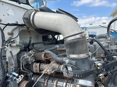 Peterbilt 384 Air Transfer Tube