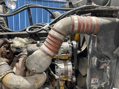 Peterbilt 385 Air Transfer Tube