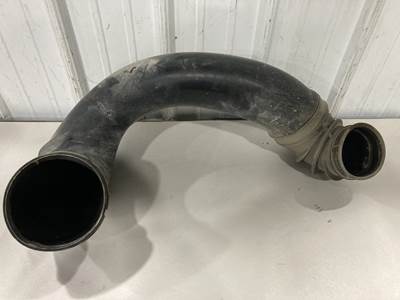 Volvo VED12 Air Transfer Tube for a Volvo VNL
