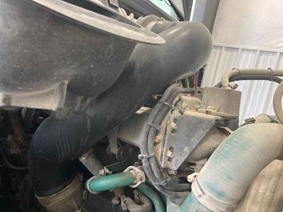 Volvo VED12 Air Transfer Tube for a Volvo VNM