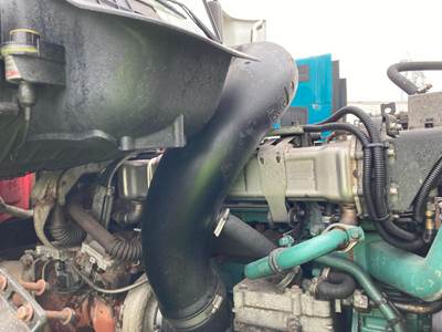 Volvo VED12 Air Transfer Tube for a Volvo VNL