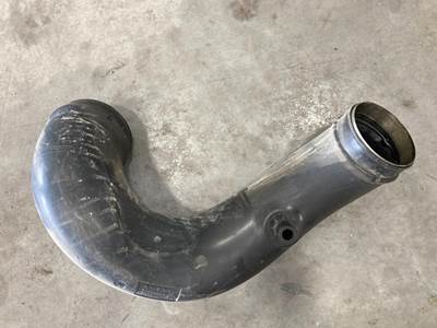 Volvo VED12 Air Transfer Tube for a Volvo VNL