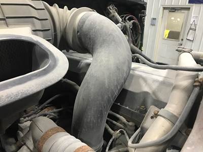 Volvo VNL Air Transfer Tube