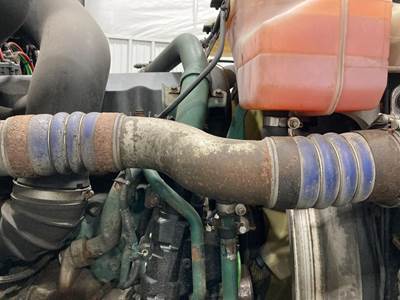 Volvo VNL Air Transfer Tube