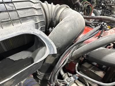 Volvo VNL Air Transfer Tube