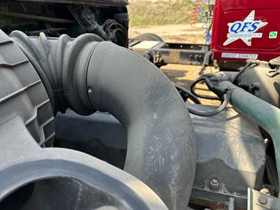 Volvo VNL Air Transfer Tube