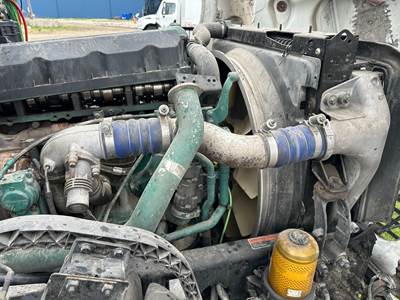 Volvo VNL Air Transfer Tube