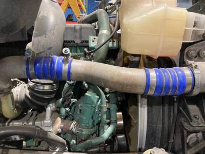 Volvo VNL Air Transfer Tube