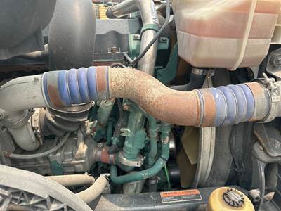 Volvo VNL Air Transfer Tube