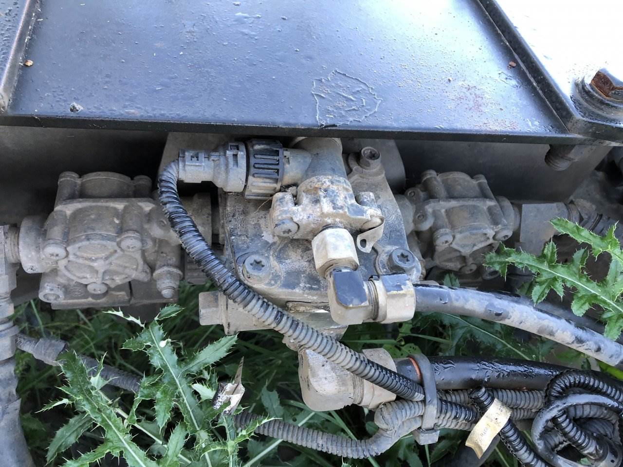 2015 032143 Air Valve for a Kenworth T680 For Sale Spencer, IA