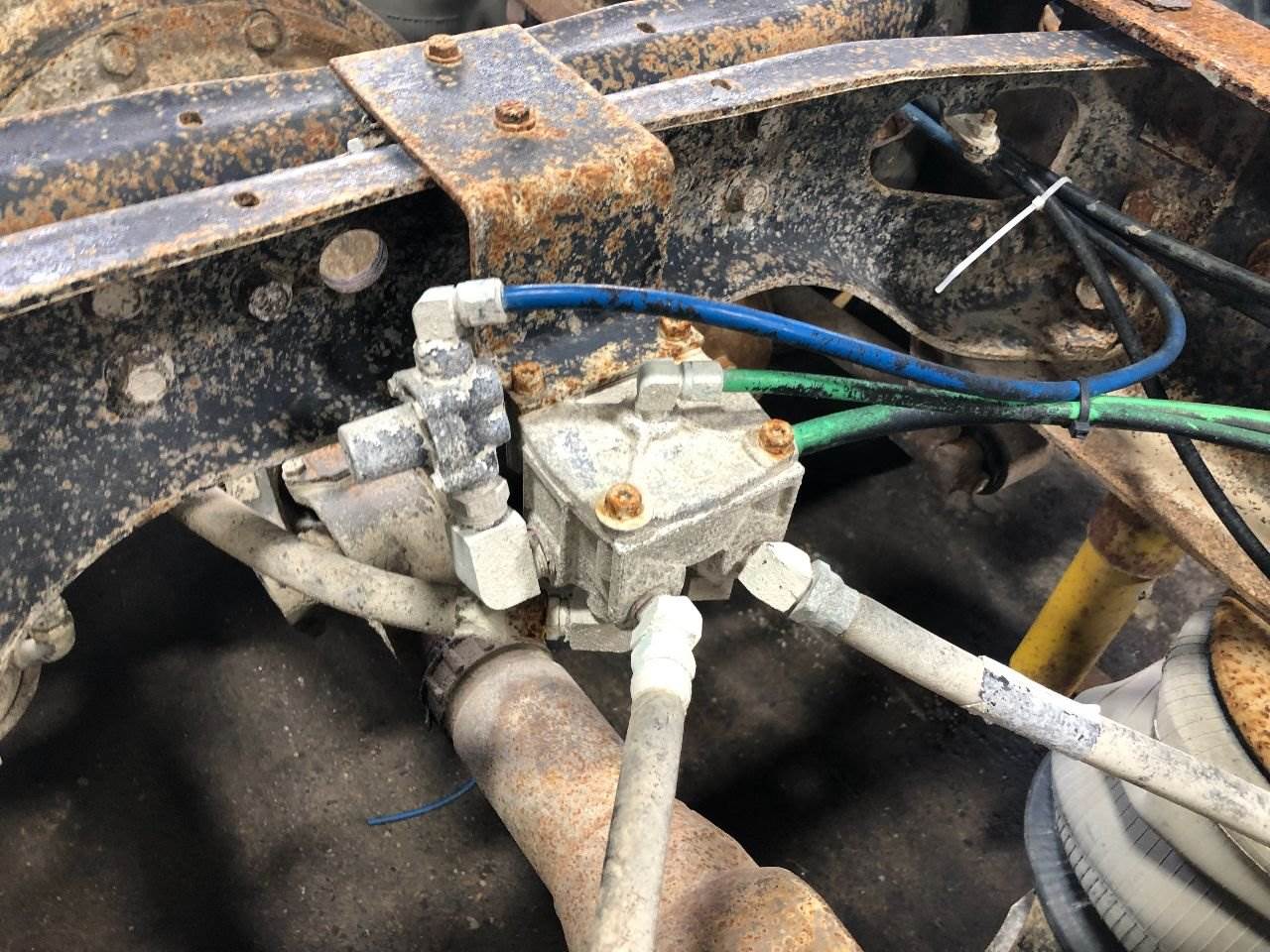 1994 032143 Air Valve for a International 9400 For Sale Des Moines