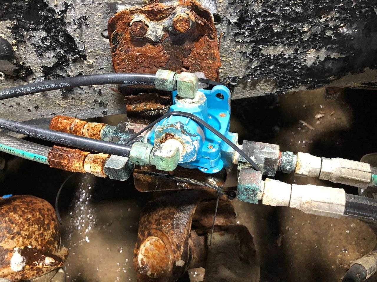 2002 032143 Air Valve for a Freightliner C120 Century For Sale Des