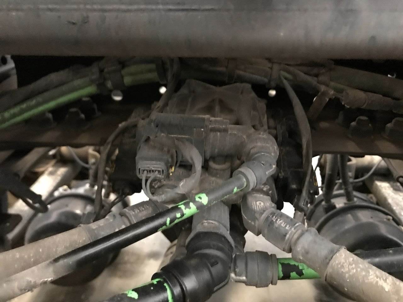 2019 Wabco 4005001010 Air Valve for a Freightliner Cascadia For Sale