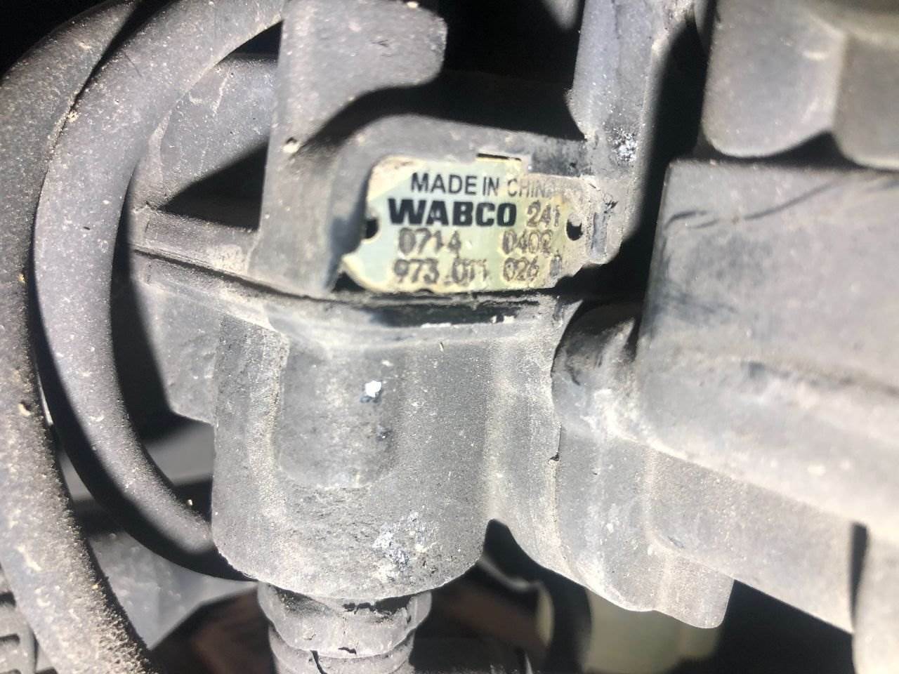 2015 Wabco 9730110260 Air Valve for a Freightliner Cascadia For Sale