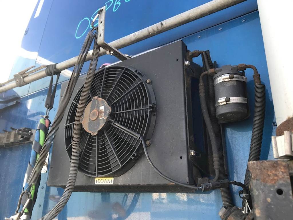 2008 Carrier 6000 SERIES Auxiliary Power Unit (APU) for a Peterbilt 387