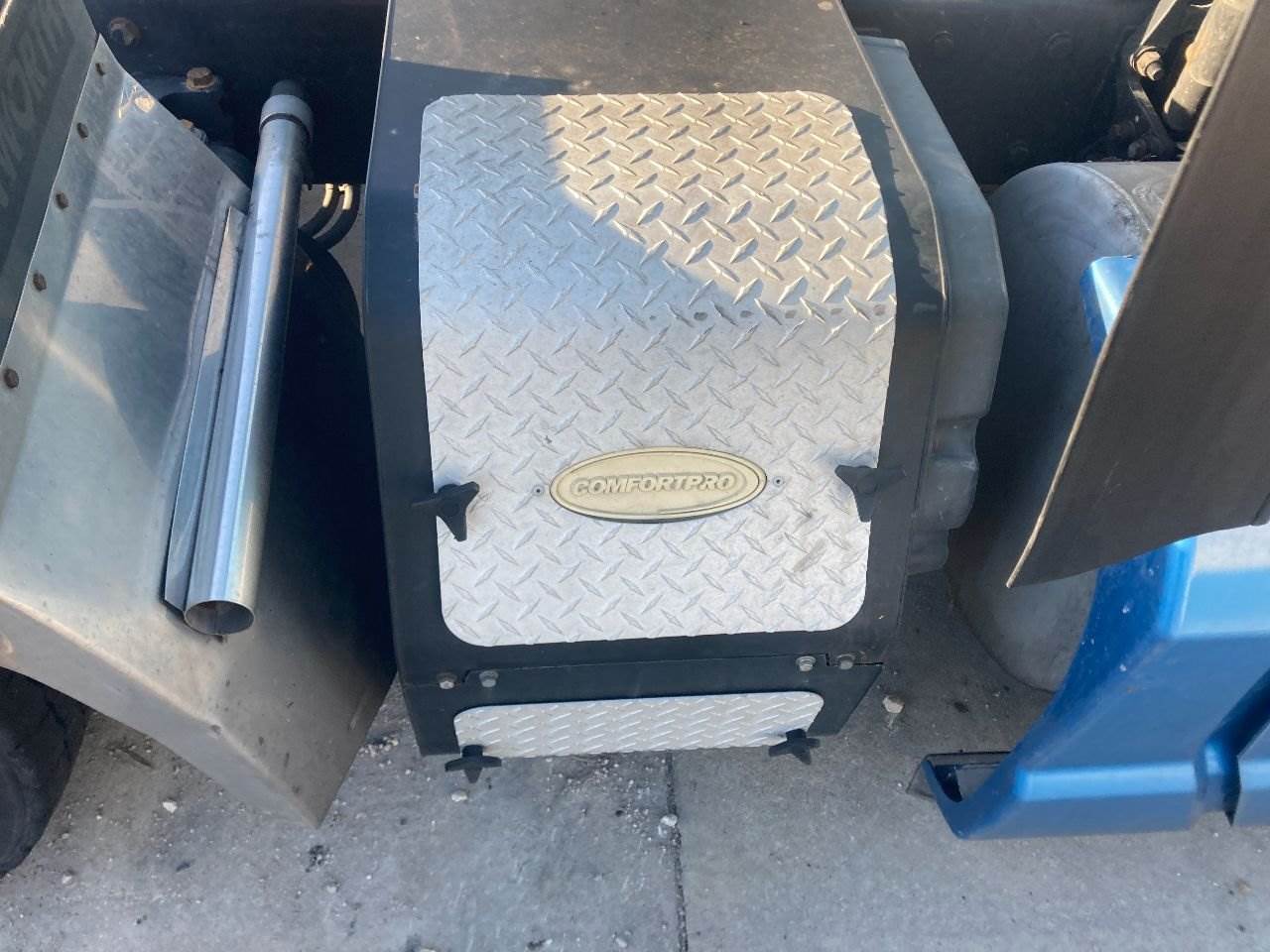 2016 Carrier Auxiliary Power Unit (APU) for a Kenworth T680 For Sale