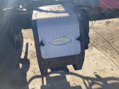 Carrier Auxiliary Power Unit (APU) for a Freightliner C120 Century