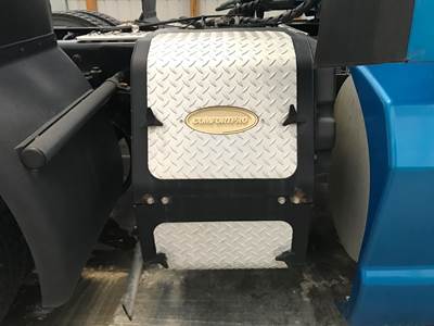 Carrier Auxiliary Power Unit (APU) for a Kenworth T680