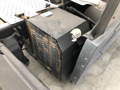 IDLE FREE ALL Auxiliary Power Unit (APU) for a Freightliner Cascadia