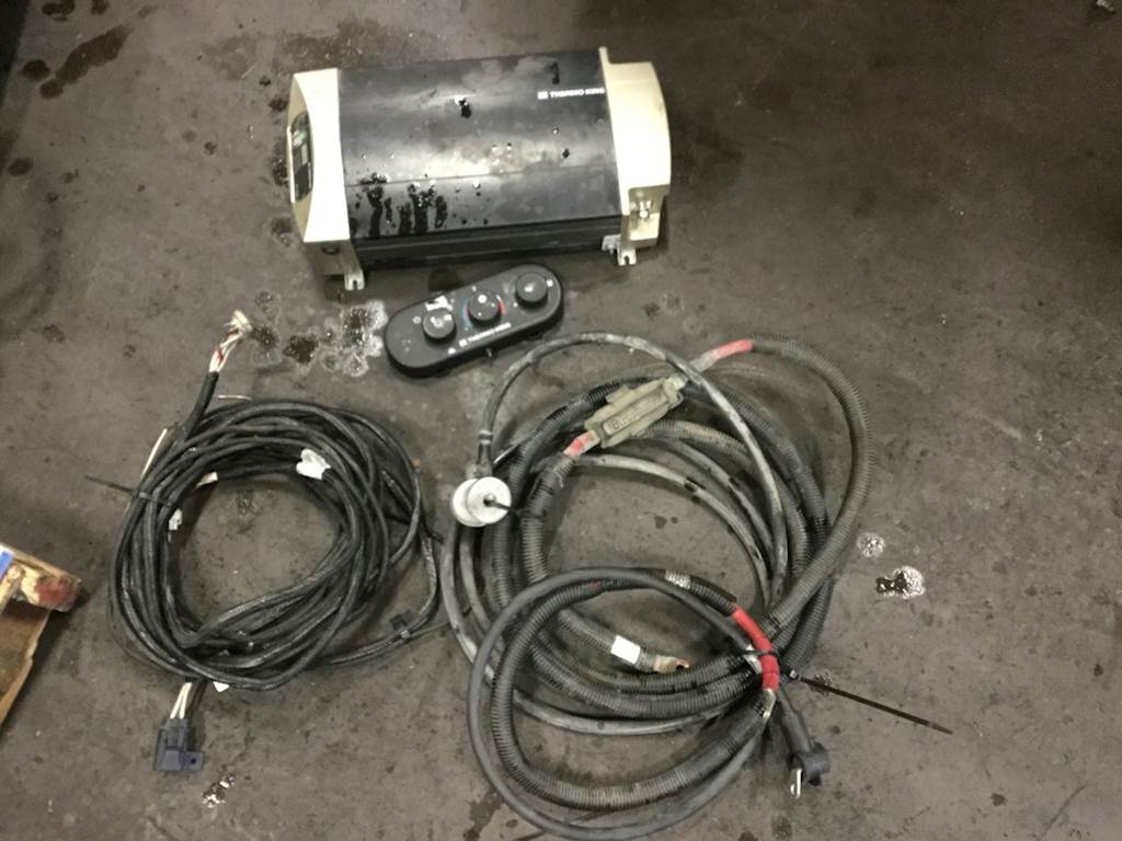 2015 Thermo King TRIPAC Auxiliary Power Unit (APU) for a Kenworth T680