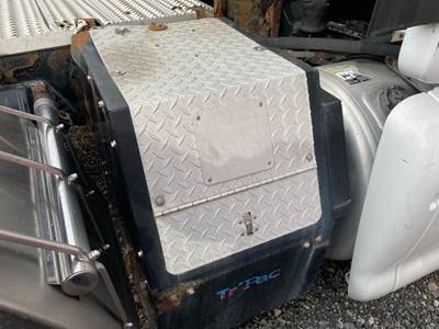 Thermo King TRIPAC Auxiliary Power Unit (APU) for a Peterbilt 587