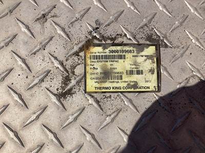 Thermo King TRIPAC Auxiliary Power Unit (APU) for a Freightliner Cascadia