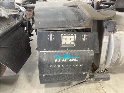 Thermo King TRIPAC Auxiliary Power Unit (APU) for a Kenworth T680