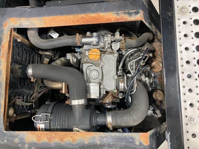 Thermo King TRIPAC Auxiliary Power Unit (APU) for a Freightliner Columbia 120