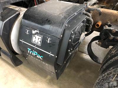 Thermo King TRIPAC Auxiliary Power Unit (APU) for a Kenworth T660