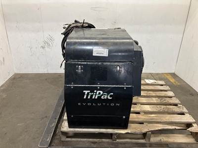 Thermo King TRIPAC Auxiliary Power Unit (APU) for a Peterbilt 579