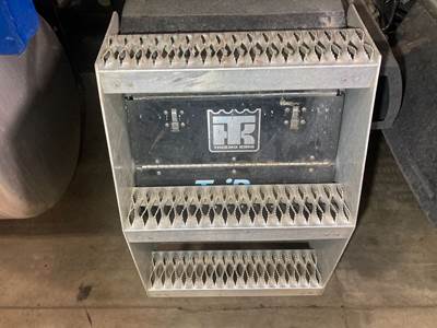 Thermo King TRIPAC Auxiliary Power Unit (APU) for a Peterbilt 579