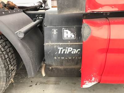 Thermo King TRIPAC Auxiliary Power Unit (APU) for a Peterbilt 579