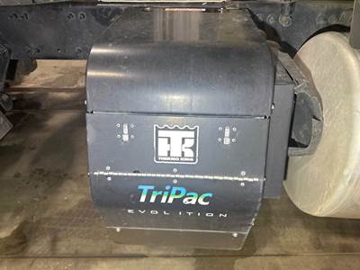 Thermo King TRIPAC Auxiliary Power Unit (APU) for a Freightliner 122SD