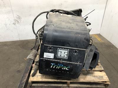 Thermo King TRIPAC Auxiliary Power Unit (APU) for a Freightliner Cascadia