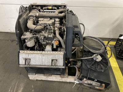 Thermo King TRIPAC Auxiliary Power Unit (APU) for a Freightliner Cascadia