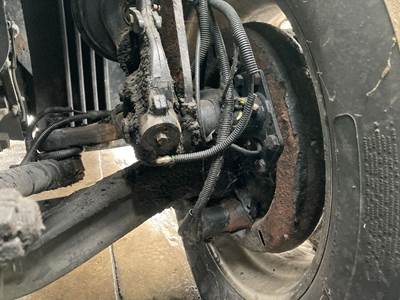 Axle Alliance AF-12.0-3 Front Axle Assembly for a Freightliner Cascadia