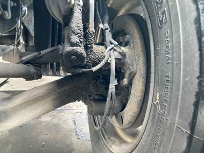 Axle Alliance AF-12.0-3 Front Axle Assembly for a Freightliner Cascadia