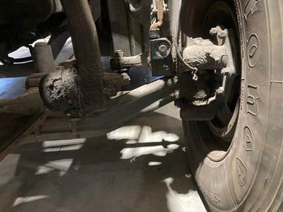 Axle Alliance AF-12.0-3 Front Axle Assembly for a Freightliner Cascadia