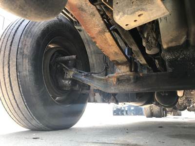 Axle Alliance AF-12.0-3 Front Axle Assembly for a Freightliner Columbia 120