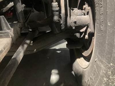 Axle Alliance AF-13.3-3 Front Axle Assembly for a Freightliner Cascadia