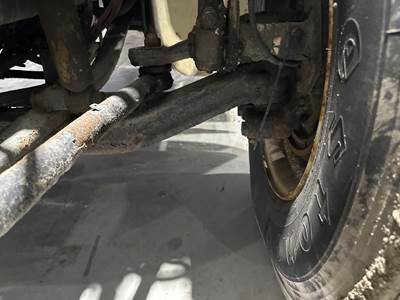 Axle Alliance AF-8.0-3 Front Axle Assembly for a Freightliner M2 106