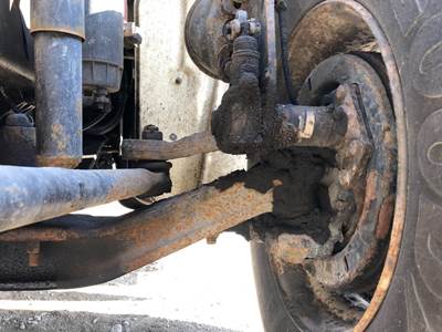 Axle Alliance AF-8.0-3 Front Axle Assembly for a Freightliner M2 106