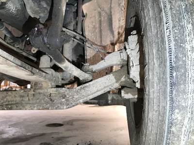 Axle Alliance AF10.0-3 Front Axle Assembly for a Freightliner M2 106