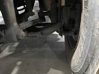 Axle Alliance AF10.0-3 Front Axle Assembly for a Freightliner M2 106