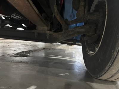 Axle Alliance AF10.0-3 Front Axle Assembly for a Freightliner M2 106