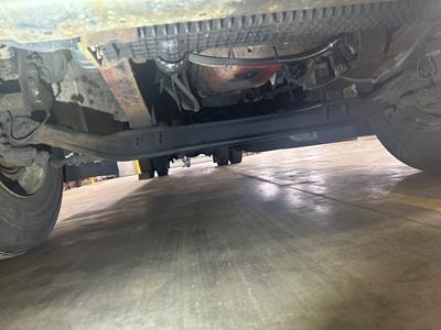 Detroit AF-10.0-3 Front Axle Assembly for a Freightliner M2 106