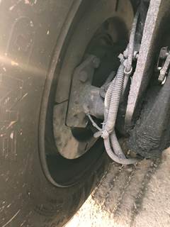 Detroit AF-12.0-3 Front Axle Assembly for a Freightliner Cascadia