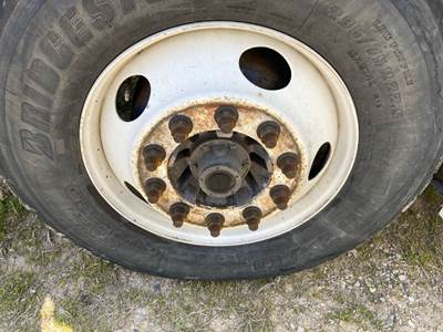 Detroit AF-12.0-3 Front Axle Assembly for a Freightliner Cascadia