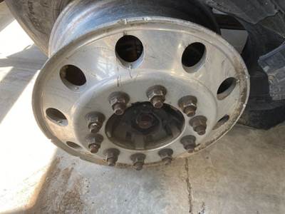 Detroit AF-12.0-3 Front Axle Assembly for a Freightliner Cascadia