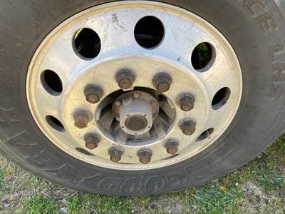 Detroit AF-12.0-3 Front Axle Assembly for a Freightliner Cascadia